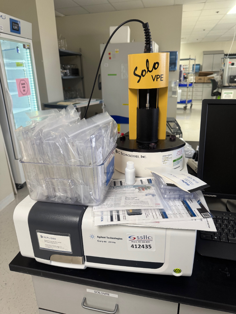 Image of Agilent Cary 60 UV-Vis Spectrophotometer w/ Solo VPE